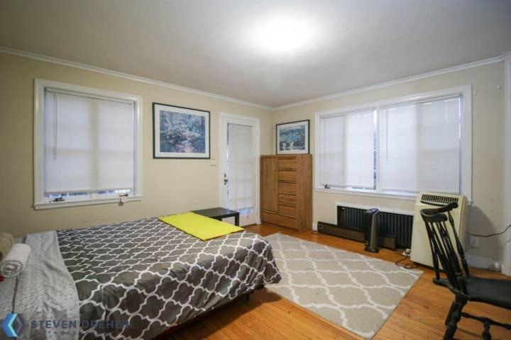 Town Plot Waterbury Apartment Room photo